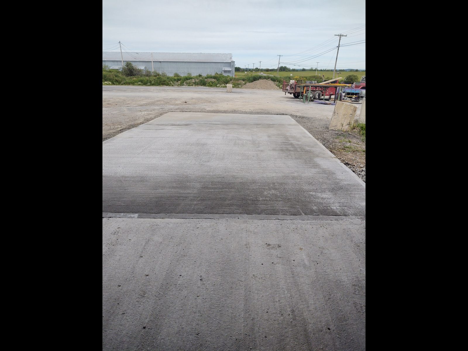 Commercial concrete pad freshly poured